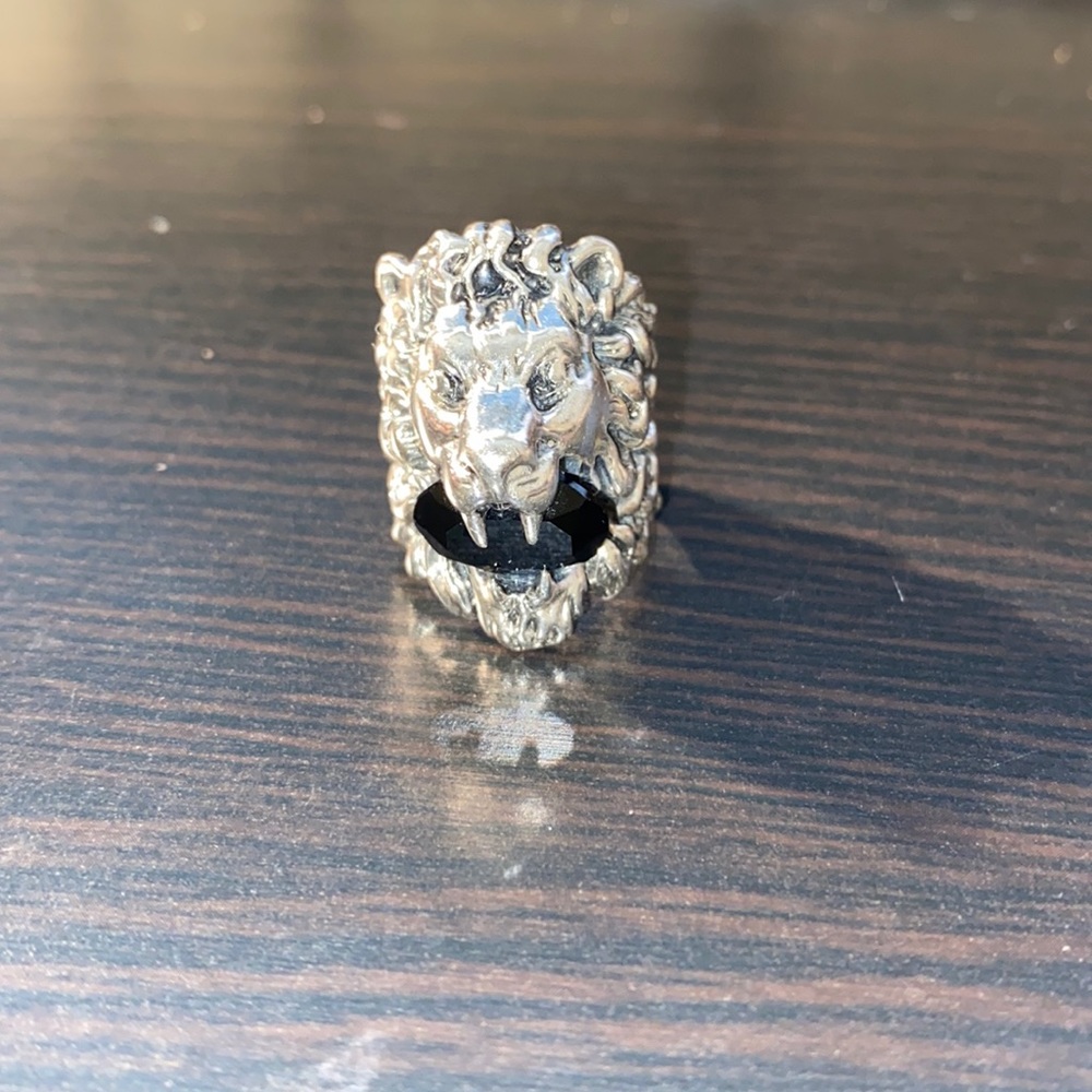 Lion Head Ring with the black onyx crystal